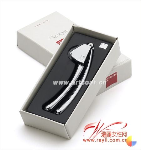 西餐厨房用品精致雕琢美食