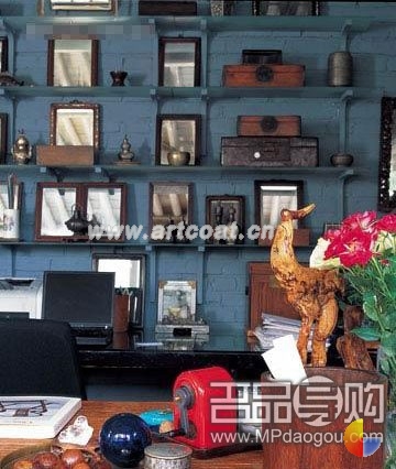 小镜子也是主人的收藏之一,而入怀的风景是小镜子的收藏。
