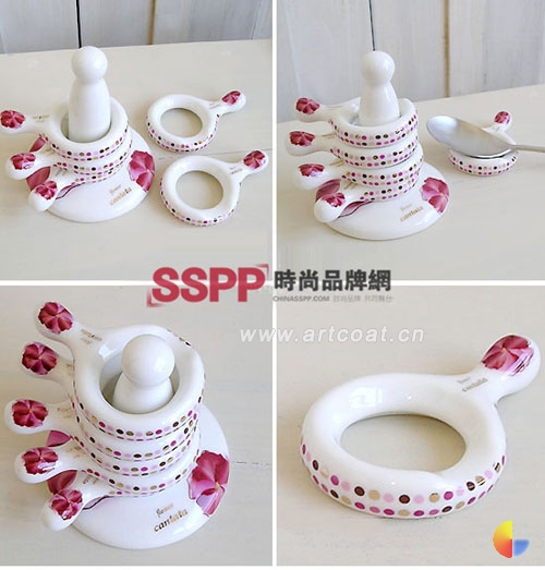 清婉惬意的印花餐具