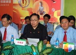 中华制漆董事长徐展堂的发言令人深思